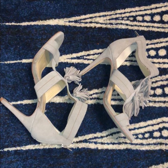 ❌SOLD❌ 🦋pick 5 items/25 Taupe suede heel - Picture 3 of 6